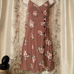 Floral pretty boho knee length wrap look dress XS